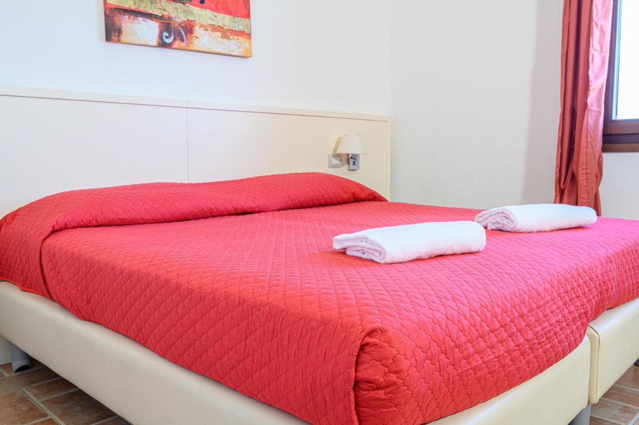 Residenza Principina Lejlighedshotel Principina Terra Eksteriør billede